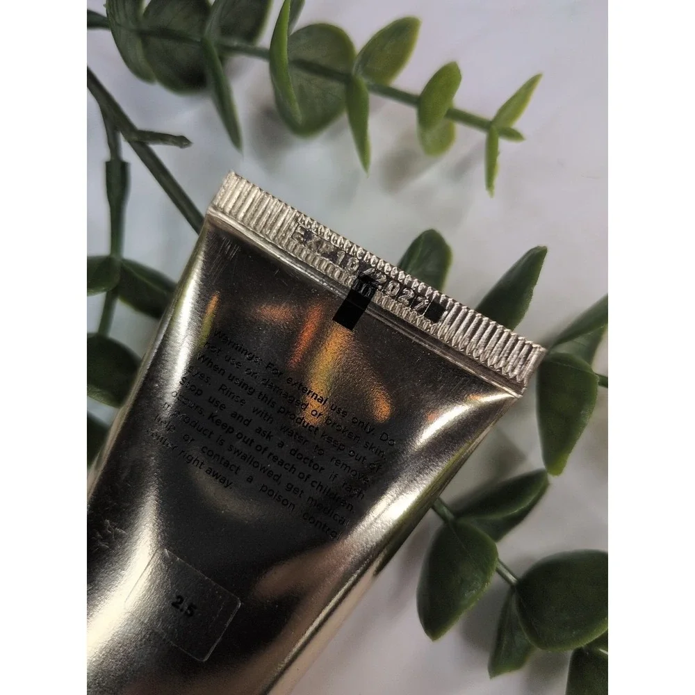 NEW SHADE 2.5😍Hourglass Luminous Glow Foundation Skin Sunscreen Illusion Exp 27